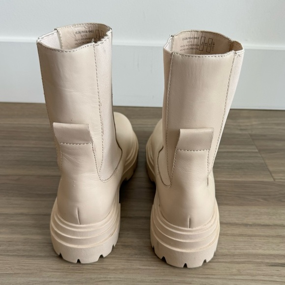 ZARA Ecru Slip On Lug Sole Leather Combat Chelsea Boots Size 39 - Picture 5 of 7